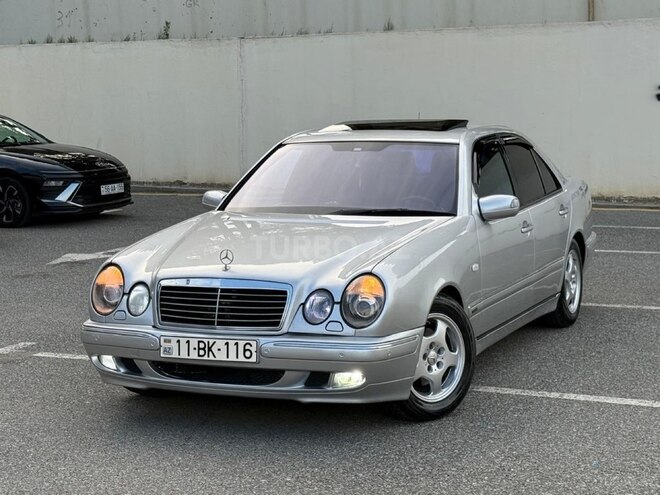 Mercedes E 240-6