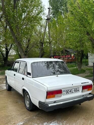 LADA (VAZ) 2107-2