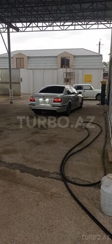BMW 525-4