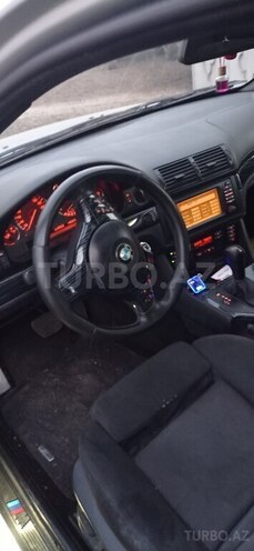 BMW 525-9