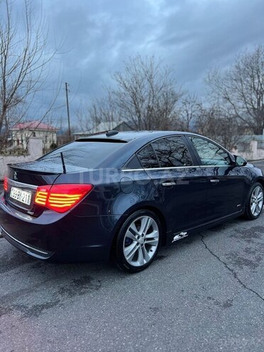 Chevrolet Cruze-6