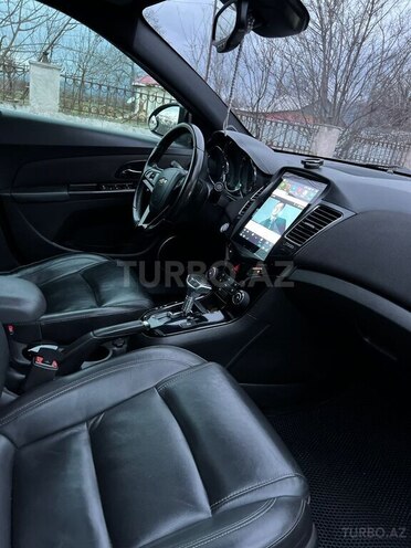 Chevrolet Cruze-10