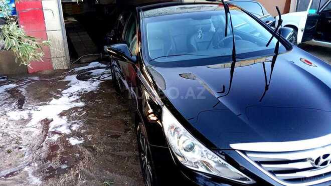 Hyundai Sonata-4