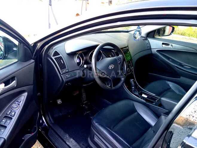 Hyundai Sonata-2