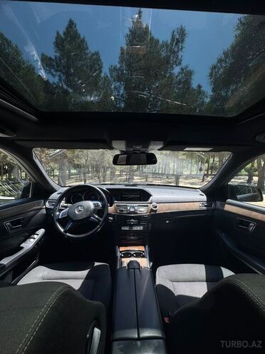 Mercedes E 220-5