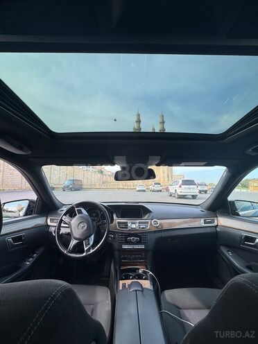 Mercedes E 220-3