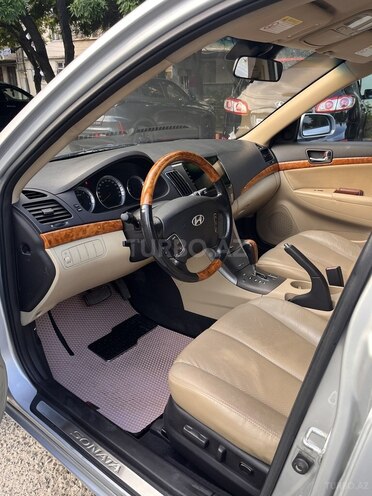 Hyundai Sonata-9
