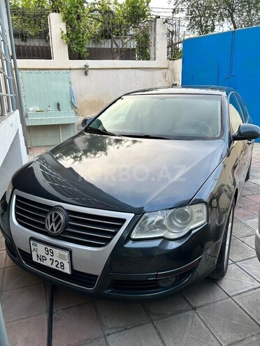 Volkswagen Passat-1