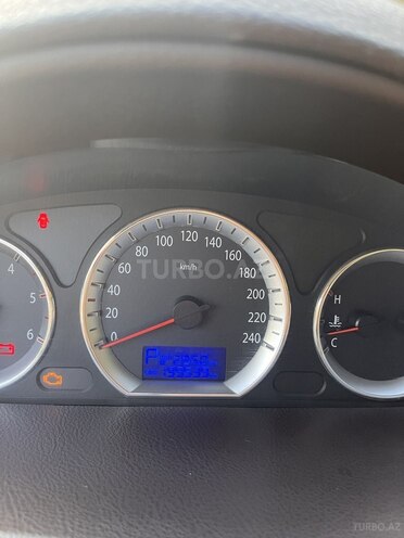 Hyundai Sonata-13