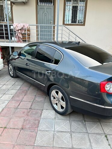 Volkswagen Passat-4