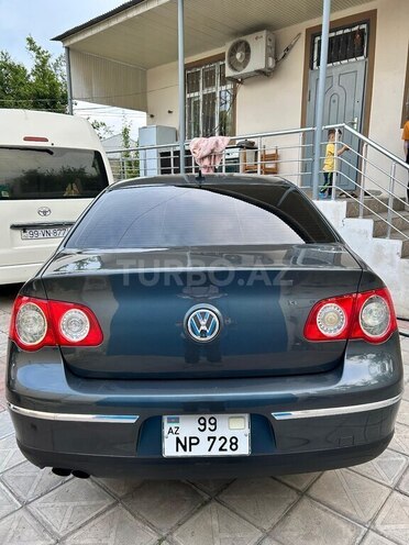 Volkswagen Passat-2