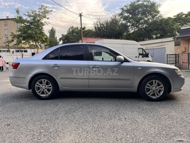Hyundai Sonata-7