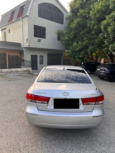Hyundai Sonata-6