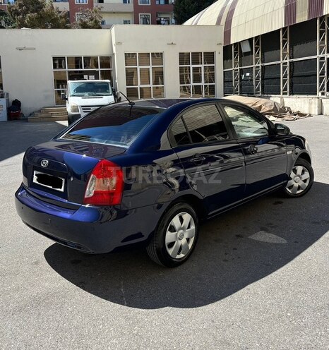 Hyundai Accent-6