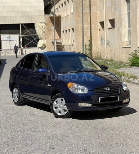 Hyundai Accent-1