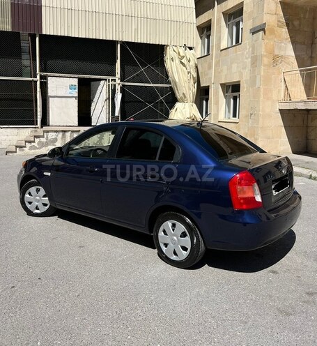 Hyundai Accent-5