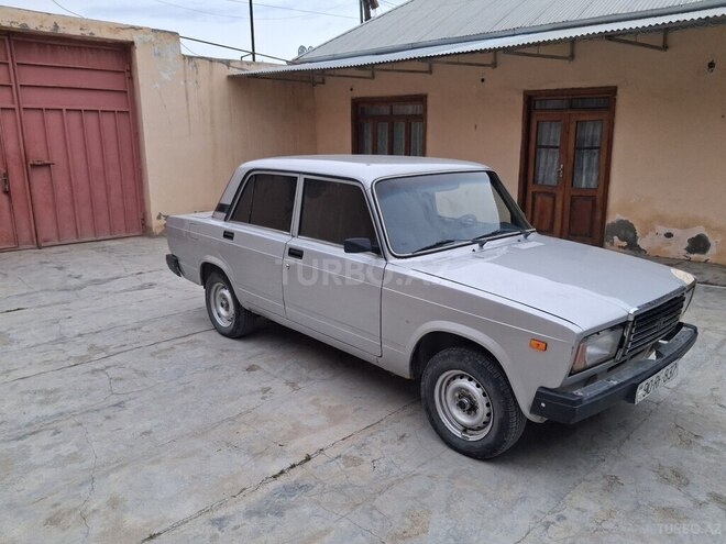 LADA (VAZ) 2107-5