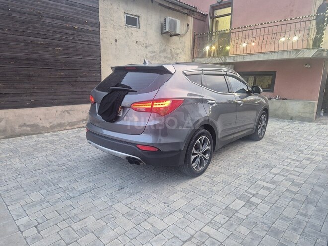 Hyundai Santa Fe-5