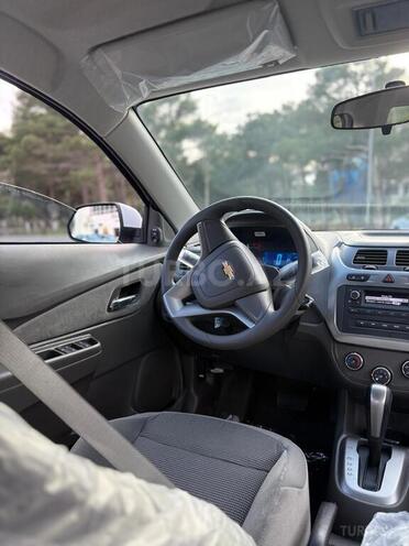 Chevrolet Cobalt-8