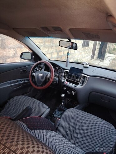 Kia Rio-8