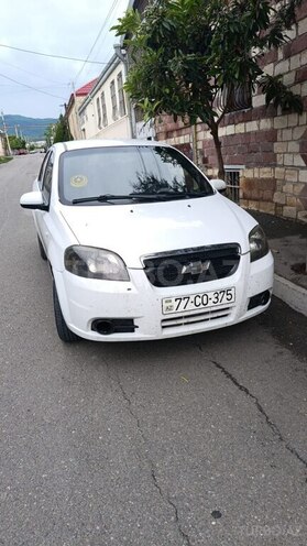 Chevrolet Aveo-1
