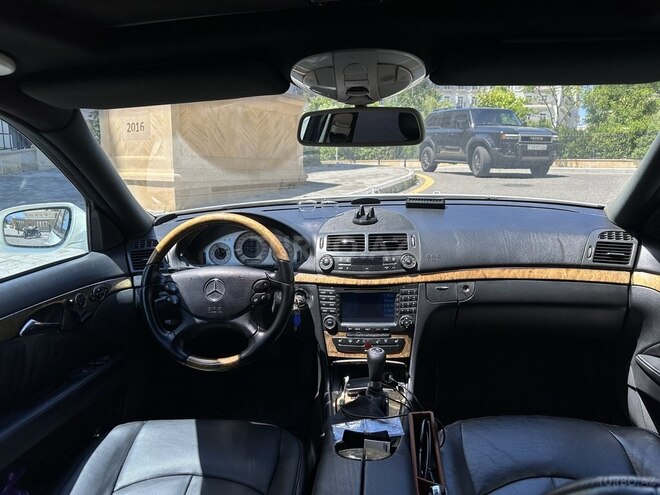 Mercedes E 350-7