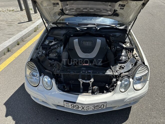 Mercedes E 350-10