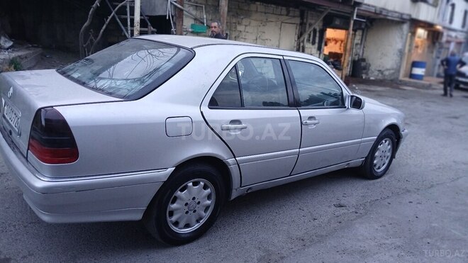 Mercedes C 250-8