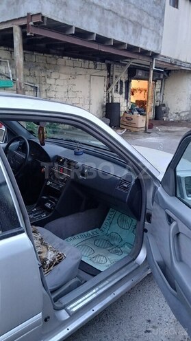 Mercedes C 250-10