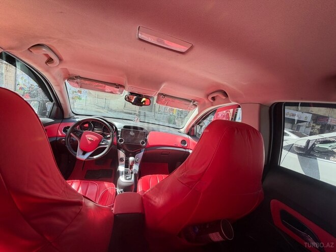 Chevrolet Cruze-2