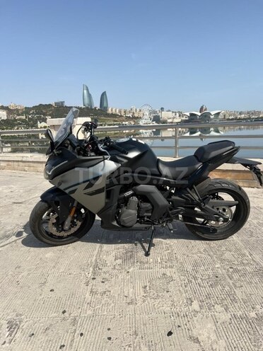 CFMOTO 650 GT-4