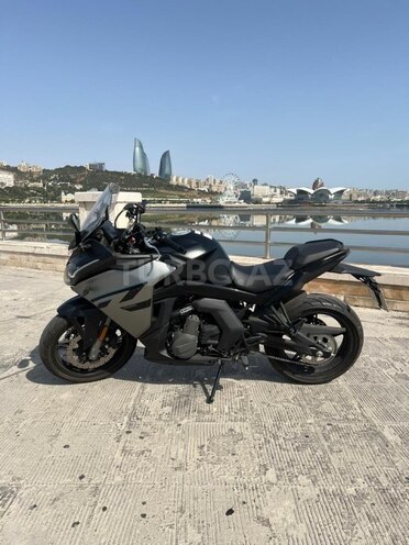 CFMOTO 650 GT-3
