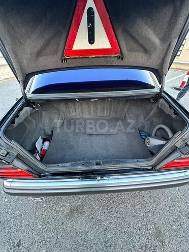 Mercedes E 220-10
