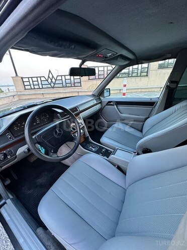 Mercedes E 220-5