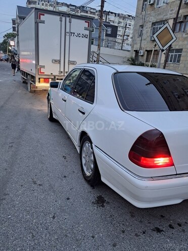 Mercedes C 200-7