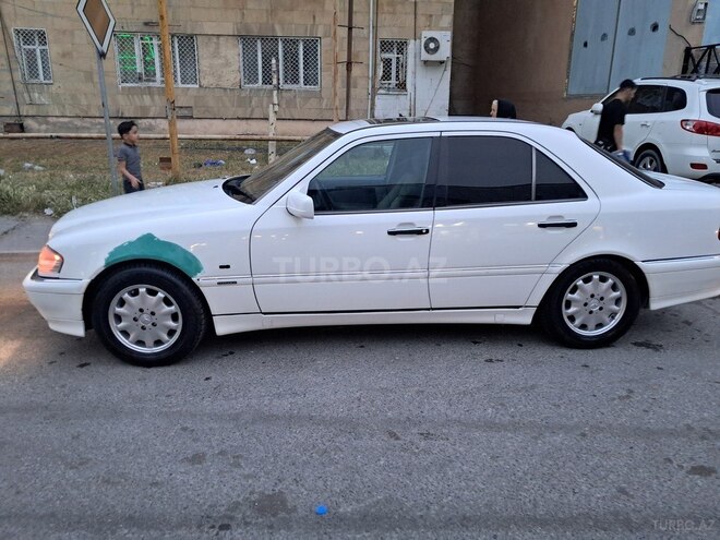Mercedes C 200-9