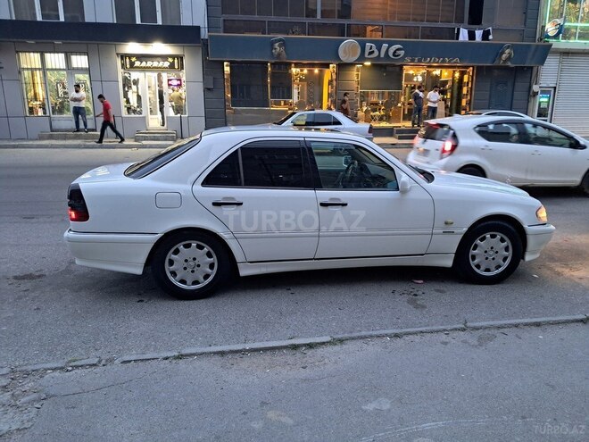 Mercedes C 200-6