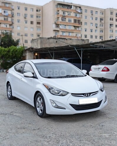 Hyundai Elantra-2