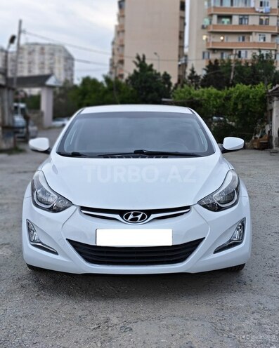 Hyundai Elantra-1