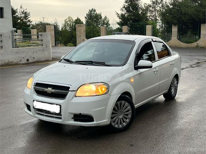 Chevrolet Aveo-1