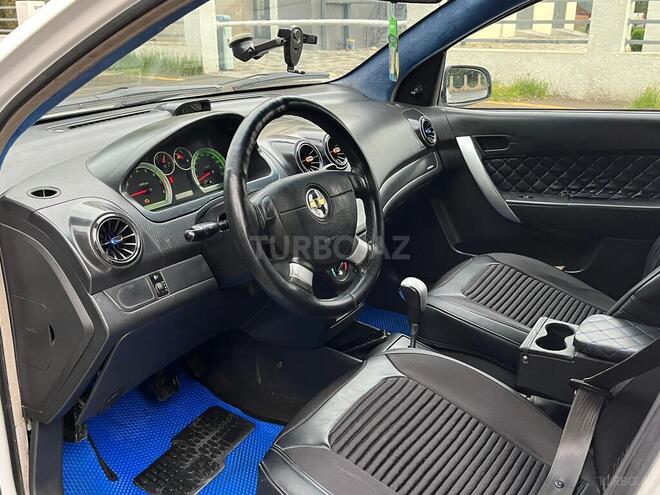 Chevrolet Aveo-9