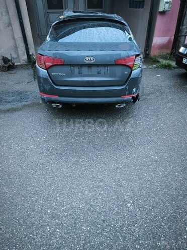 Kia Optima-4