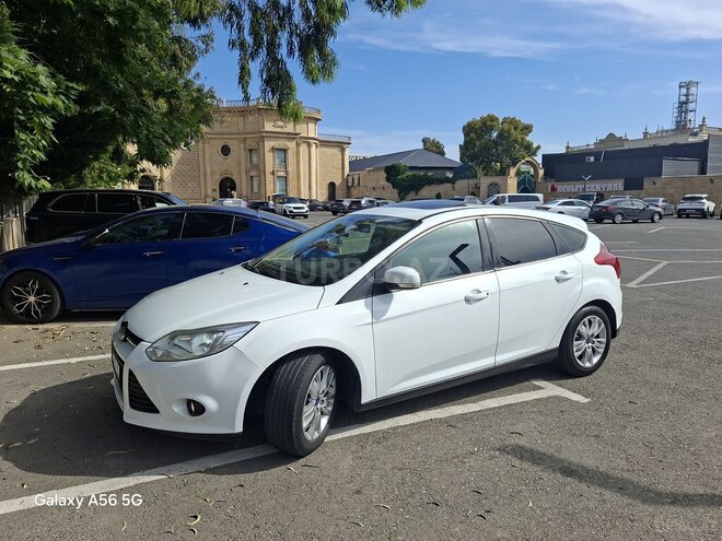 Ford Focus-10