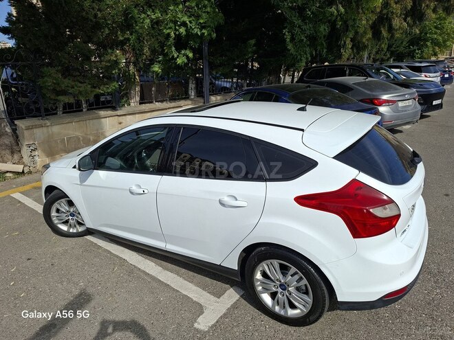 Ford Focus-8