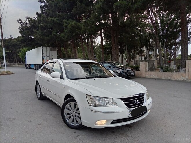 Hyundai Sonata-1