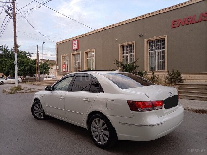 Hyundai Sonata-4