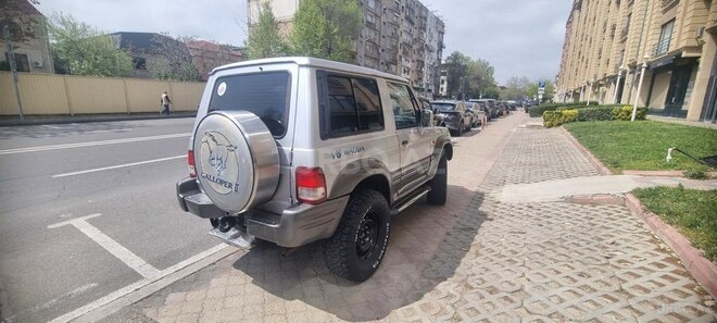 Hyundai Galloper-5