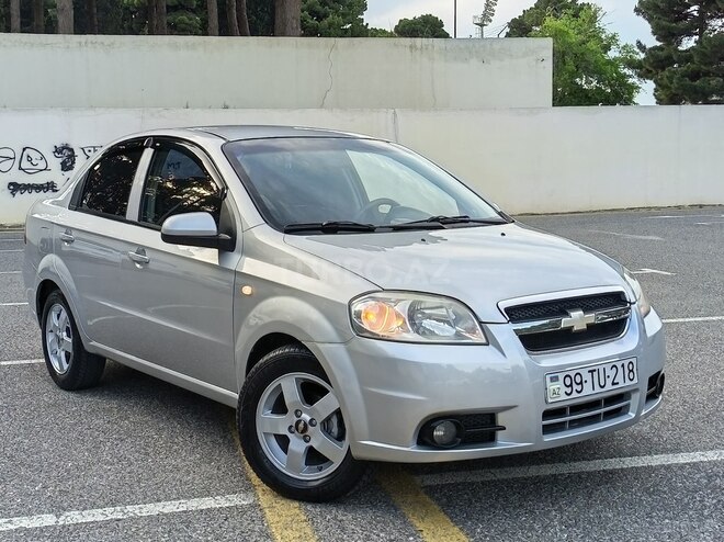 Chevrolet Aveo-1