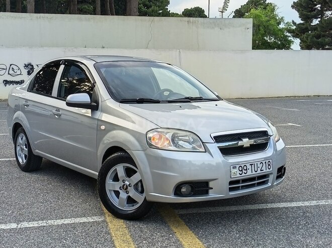 Chevrolet Aveo-5