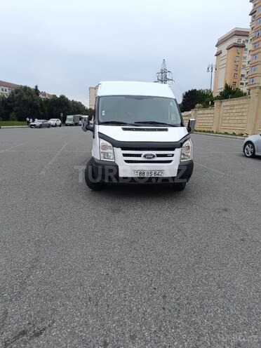 Ford Transit-1